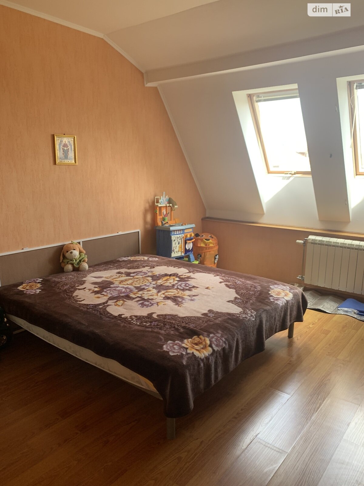 Продажа четырехкомнатной квартиры в Ужгороде, на ул. Владимирская, фото 1 Продажа четырехкомнатной квартиры в Ужгороде, на ул. Владимирская, фото 1