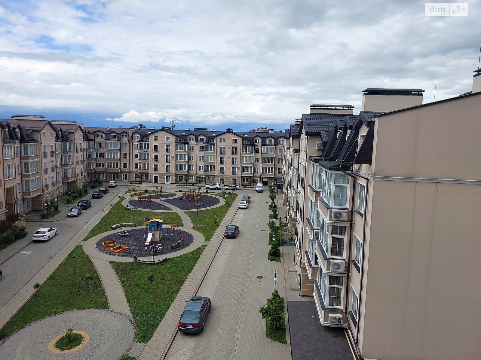 Продажа двухкомнатной квартиры в Ужгороде, на ул. Владимирская 90, фото 1 Продажа двухкомнатной квартиры в Ужгороде, на ул. Владимирская 90, фото 1