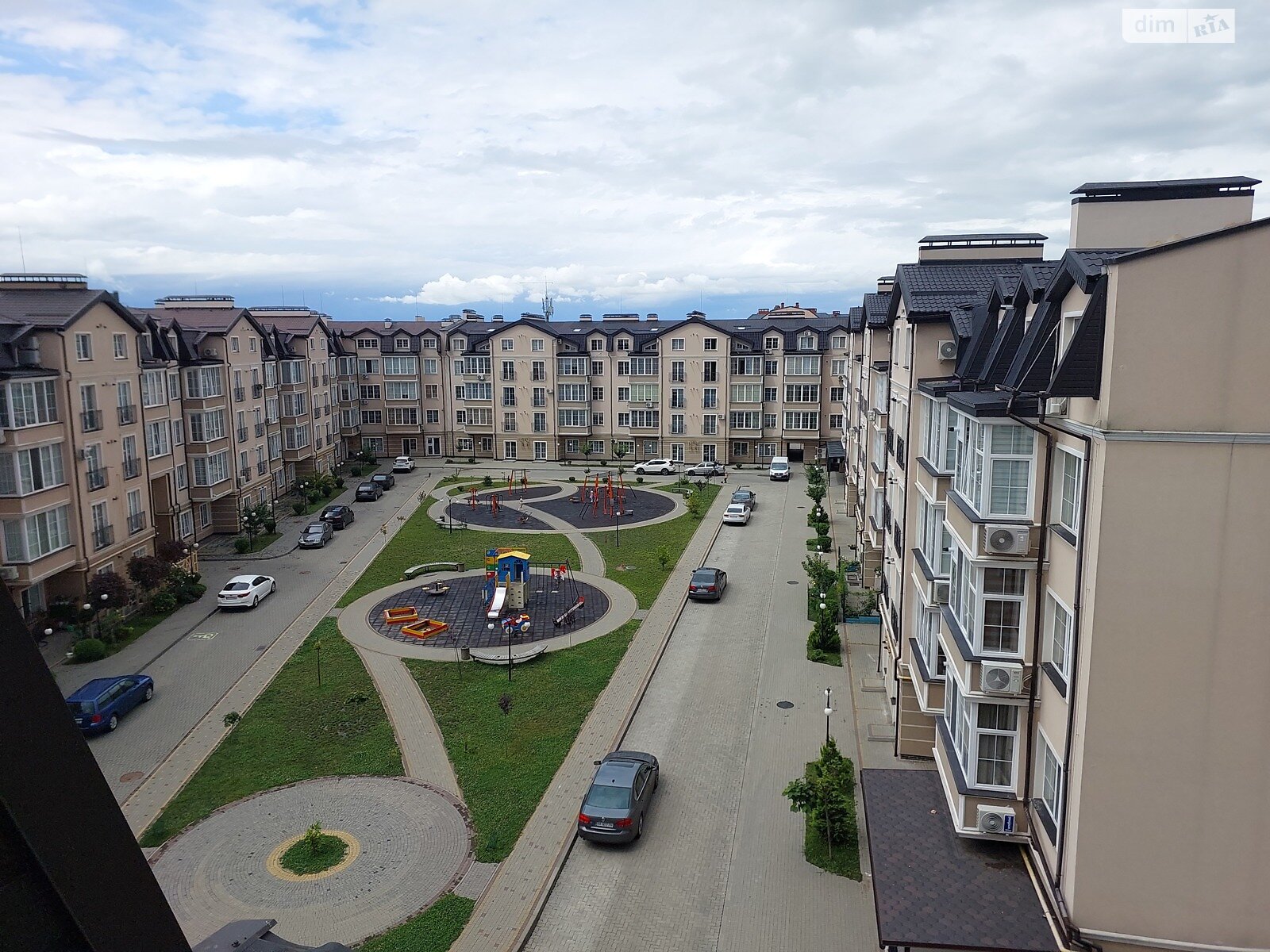 Продажа двухкомнатной квартиры в Ужгороде, на ул. Владимирская 90, фото 1 Продажа двухкомнатной квартиры в Ужгороде, на ул. Владимирская 90, фото 1