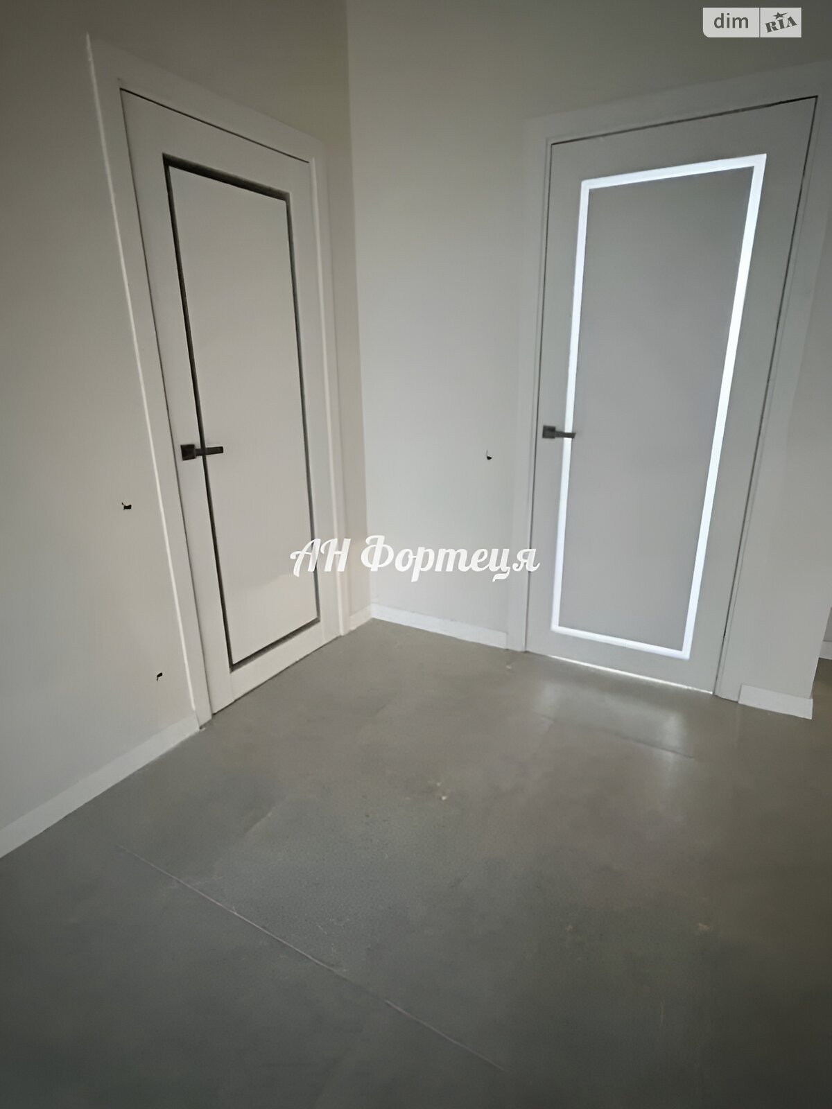 Продажа двухкомнатной квартиры в Ужгороде, на ул. Загорская, фото 1 Продажа двухкомнатной квартиры в Ужгороде, на ул. Загорская, фото 1