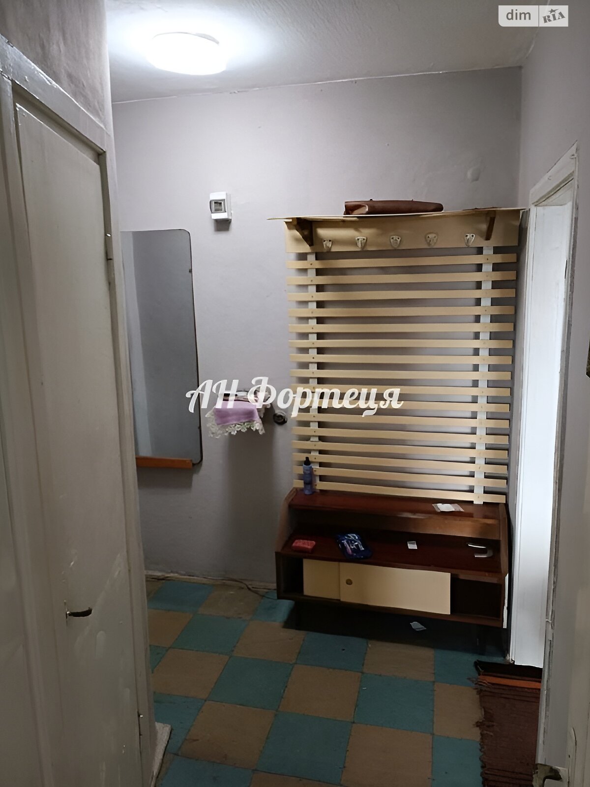 Продаж двокімнатної квартири в Ужгороді, на вул. Заньковецької, фото 1 Продаж двокімнатної квартири в Ужгороді, на вул. Заньковецької, фото 1