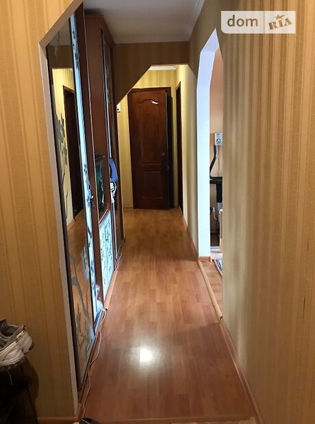 Продажа трехкомнатной квартиры в Умани, на Деревянка район Умань фото 1 Продажа трехкомнатной квартиры в Умани, на Деревянка район Умань фото 1