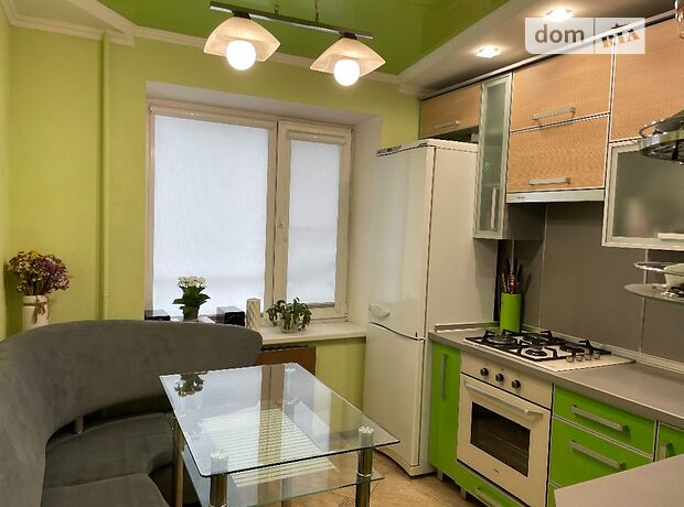 Продажа трехкомнатной квартиры в Умани, на Тищика 11 район Умань фото 1 Продажа трехкомнатной квартиры в Умани, на Тищика 11 район Умань фото 1