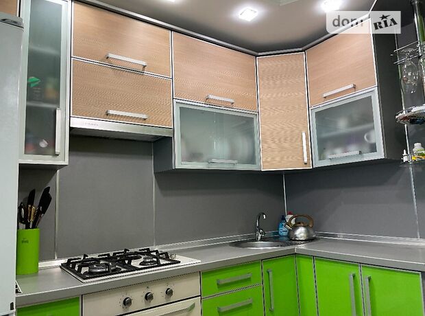 Продажа трехкомнатной квартиры в Умани, на Тищика 11 район Умань фото 1 Продажа трехкомнатной квартиры в Умани, на Тищика 11 район Умань фото 1
