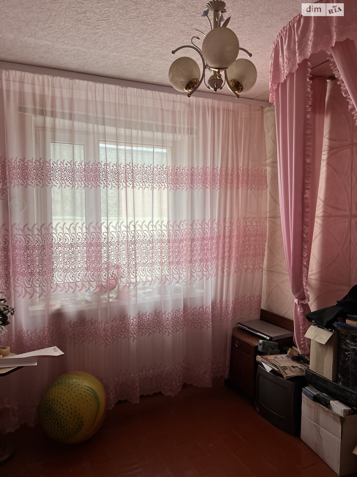 Продажа трехкомнатной квартиры в Вапнярке, на ул. Авиаторов 1/173, фото 1 Продажа трехкомнатной квартиры в Вапнярке, на ул. Авиаторов 1/173, фото 1