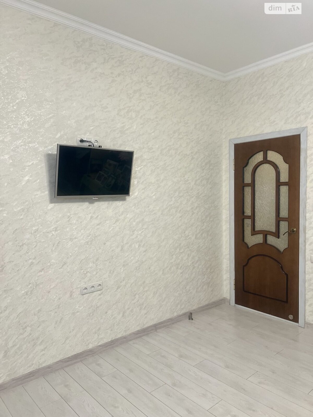 Продаж трикімнатної квартири в Вапнярці, на вул. Авіаторів, фото 1 Продаж трикімнатної квартири в Вапнярці, на вул. Авіаторів, фото 1