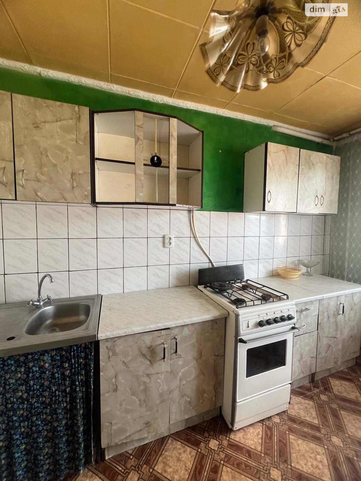 Продаж трикімнатної квартири в Вапнярці, на вул. Авіаторів, кв. 17, фото 1 Продаж трикімнатної квартири в Вапнярці, на вул. Авіаторів, кв. 17, фото 1