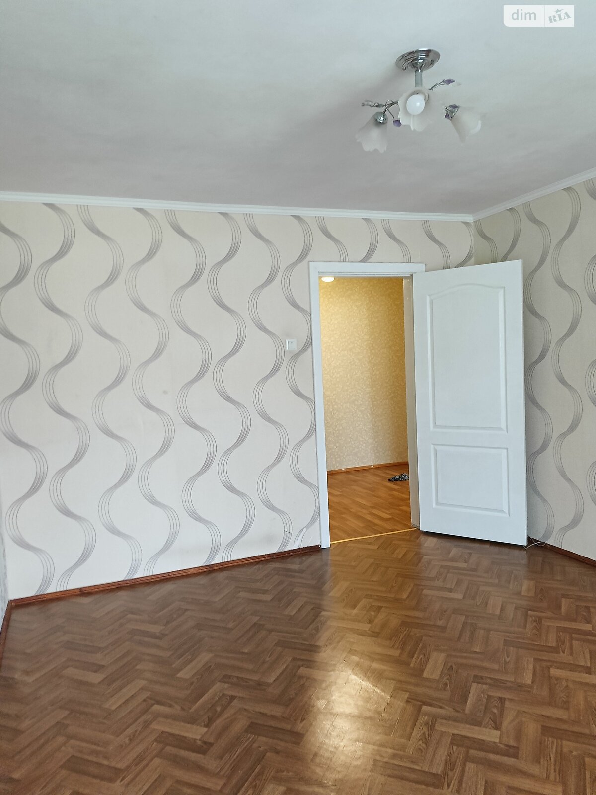 Продажа трехкомнатной квартиры в Варашу, на мкр. Победы 44, кв. 20, район Вараш фото 1 Продажа трехкомнатной квартиры в Варашу, на мкр. Победы 44, кв. 20, район Вараш фото 1