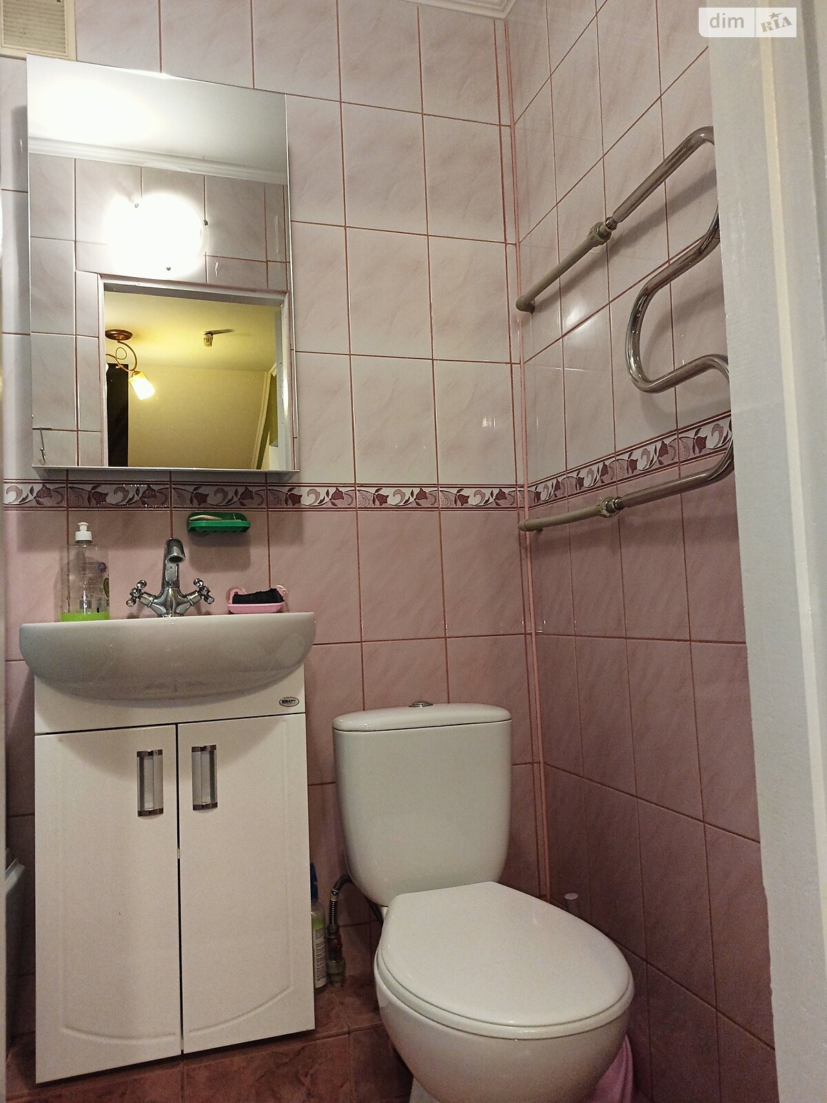 Продажа трехкомнатной квартиры в Варашу, на мкр. Победы 44, кв. 20, район Вараш фото 1 Продажа трехкомнатной квартиры в Варашу, на мкр. Победы 44, кв. 20, район Вараш фото 1