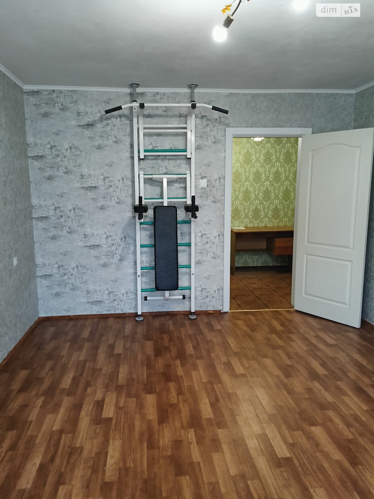 Продажа трехкомнатной квартиры в Варашу, на мкр. Победы, район Вараш фото 1 Продажа трехкомнатной квартиры в Варашу, на мкр. Победы, район Вараш фото 1