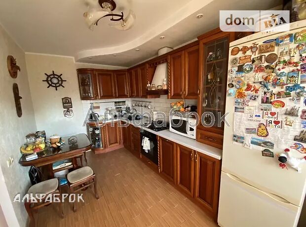 Продажа трехкомнатной квартиры в Василькове, на Тракторная ул. 6 район Васильков фото 1 Продажа трехкомнатной квартиры в Василькове, на Тракторная ул. 6 район Васильков фото 1