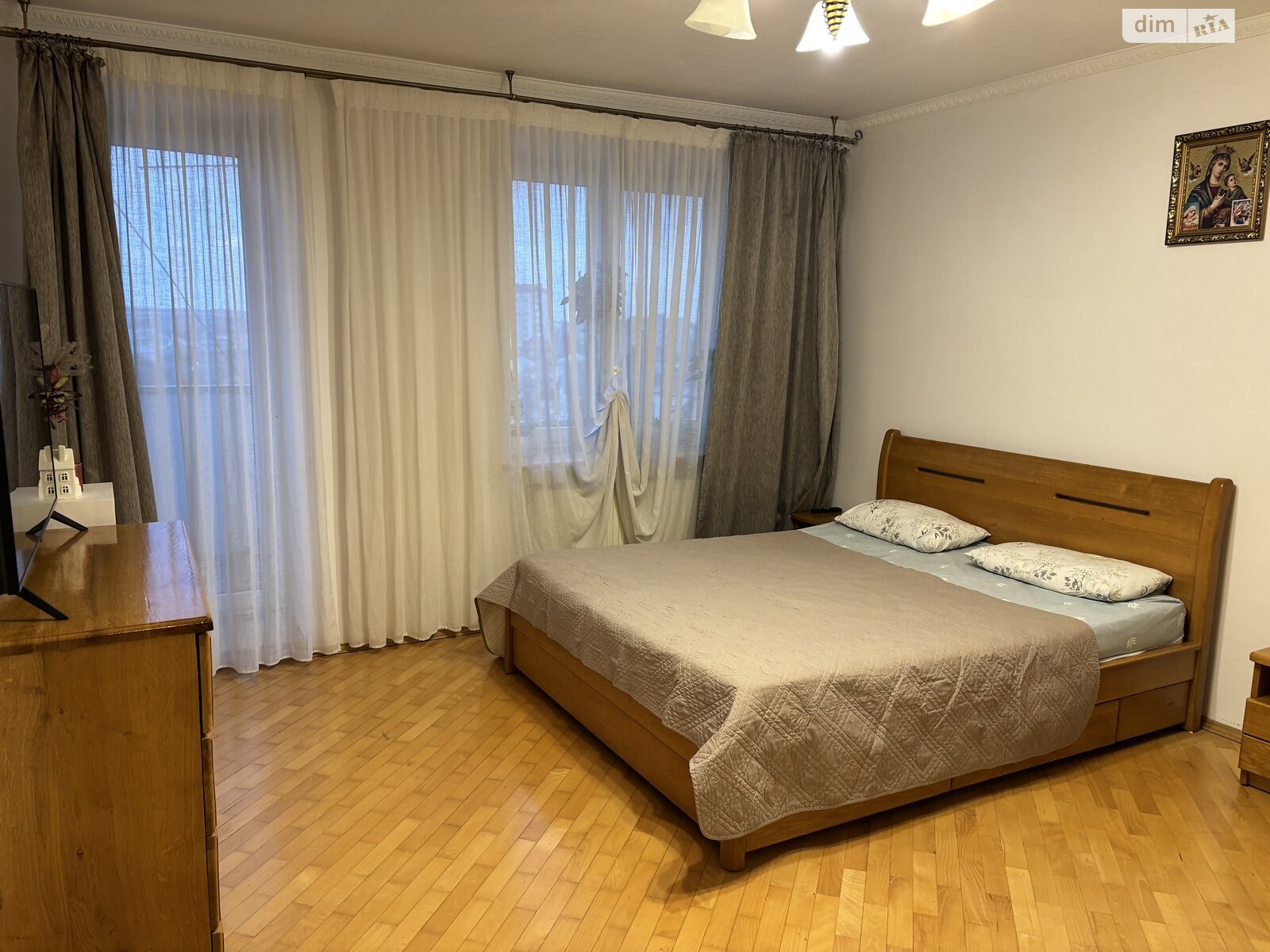 Продажа трехкомнатной квартиры в Великой Березовице, на ул. Микулинецкая, фото 1 Продажа трехкомнатной квартиры в Великой Березовице, на ул. Микулинецкая, фото 1