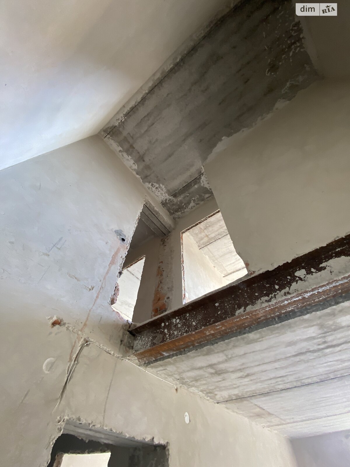 Продажа трехкомнатной квартиры в Великой Березовице, на ул. Микулинецкая, фото 1 Продажа трехкомнатной квартиры в Великой Березовице, на ул. Микулинецкая, фото 1