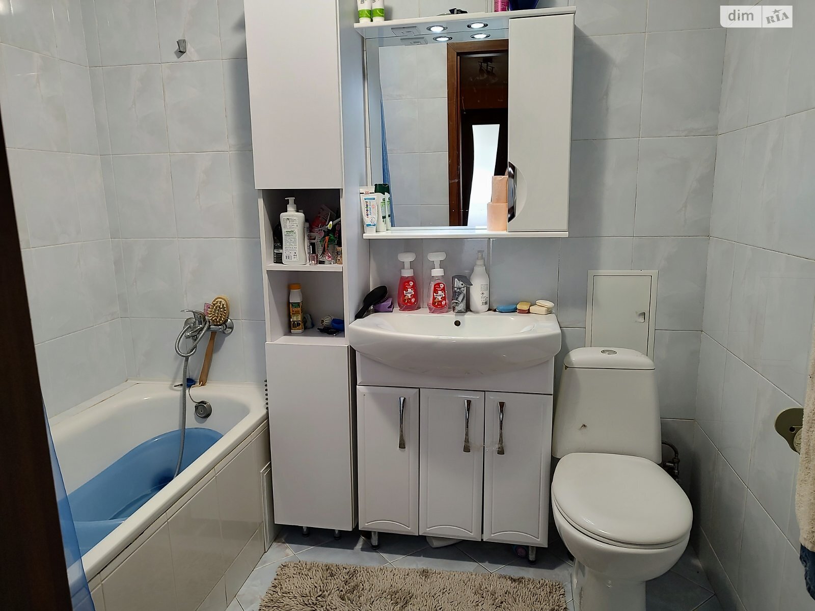 Продажа двухкомнатной квартиры в Великой Березовице, на ул. Микулинецкая, фото 1 Продажа двухкомнатной квартиры в Великой Березовице, на ул. Микулинецкая, фото 1