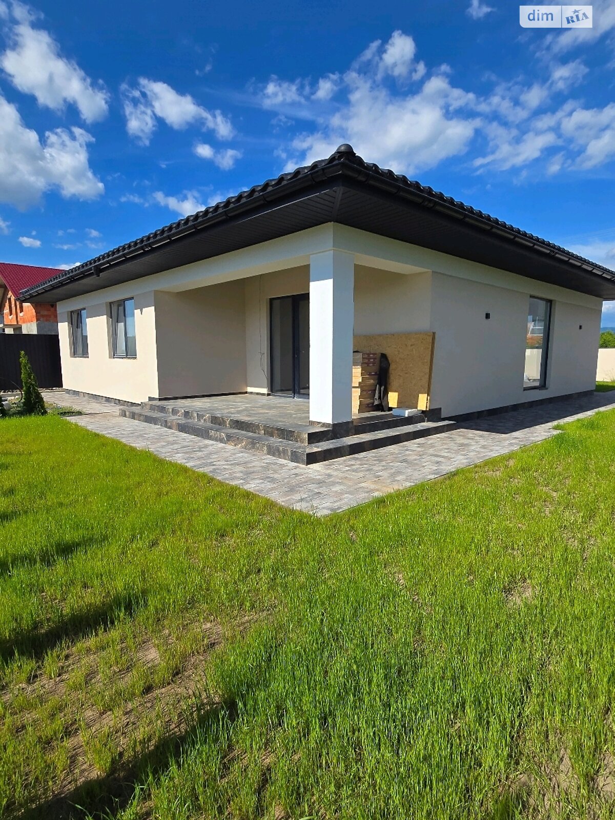 Продаж трикімнатної квартири в Великих Лазах, на Княгині Ольги 10, фото 1 Продаж трикімнатної квартири в Великих Лазах, на Княгині Ольги 10, фото 1