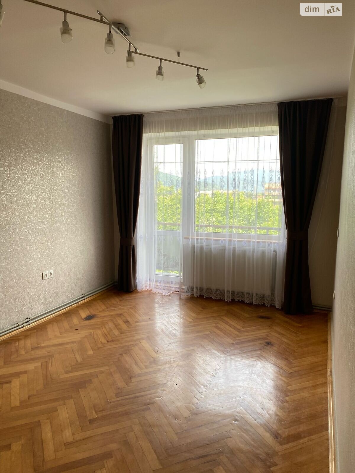 Продаж чотирикімнатної квартири в Великому Березному, на вул. Шевченка, фото 1