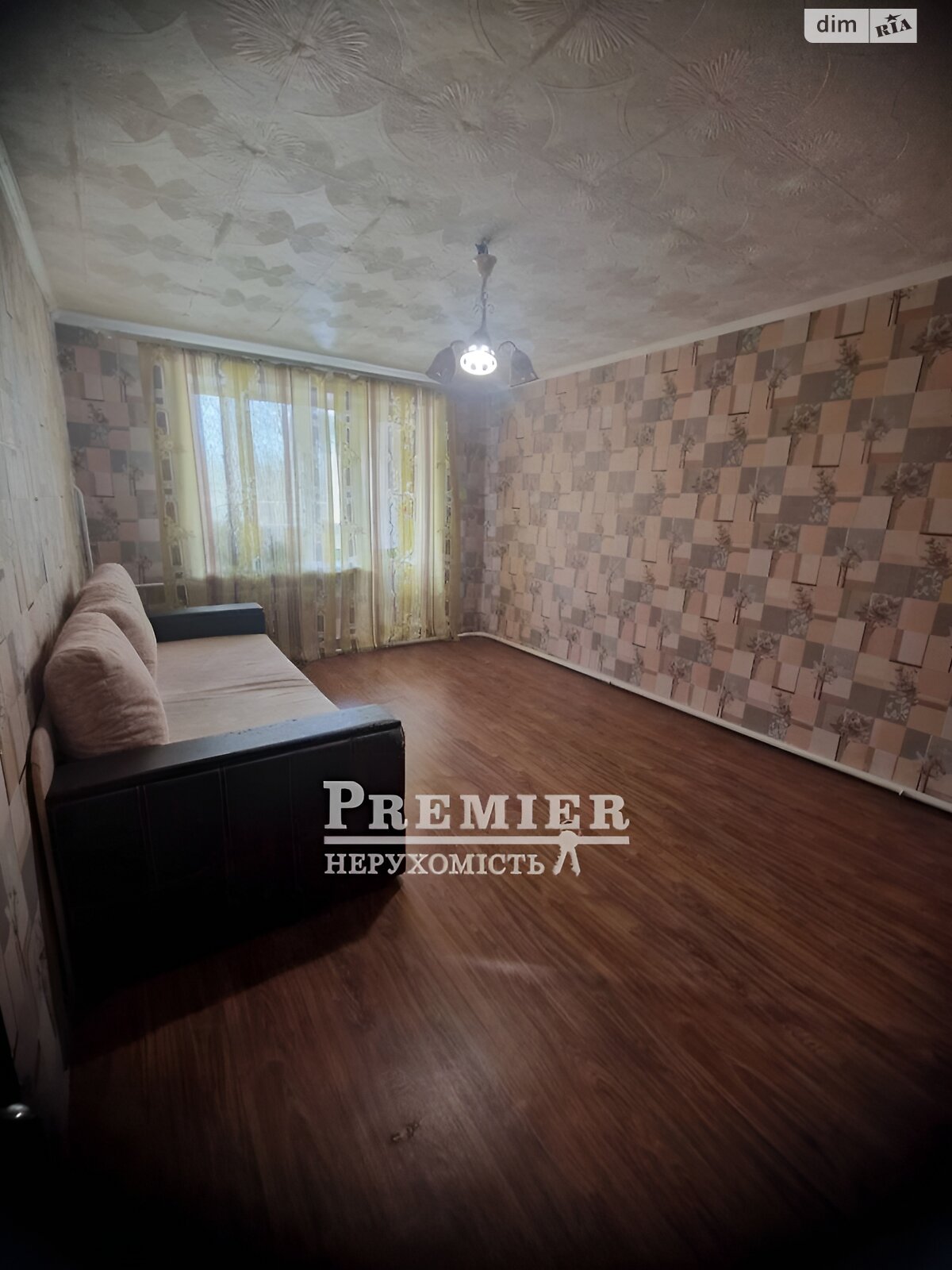 Продажа трехкомнатной квартиры в Великодолинском, на ул. Энтузиастов, фото 1 Продажа трехкомнатной квартиры в Великодолинском, на ул. Энтузиастов, фото 1