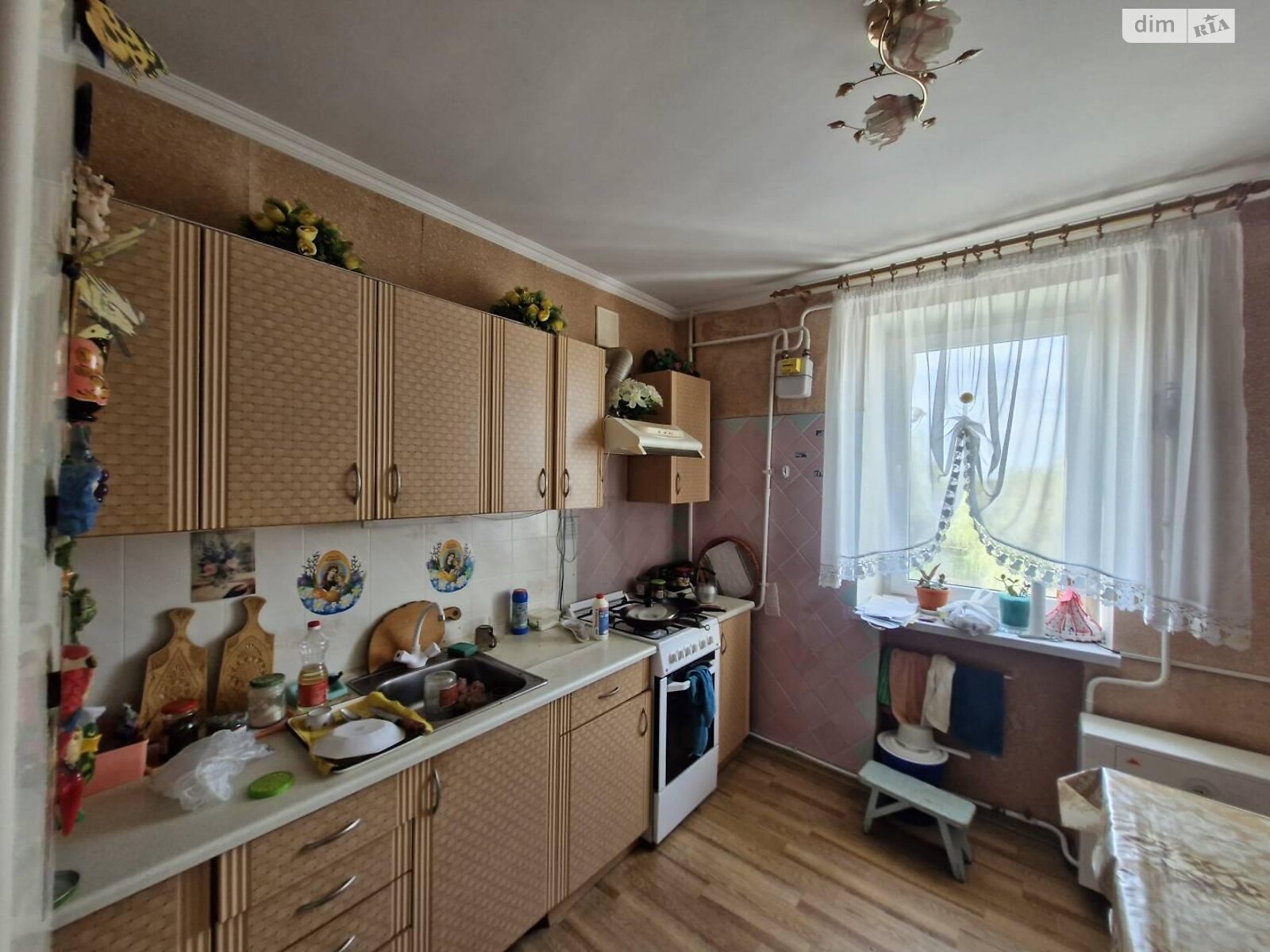 Продажа трехкомнатной квартиры в Великодолинском, на ул. Энтузиастов, фото 1 Продажа трехкомнатной квартиры в Великодолинском, на ул. Энтузиастов, фото 1