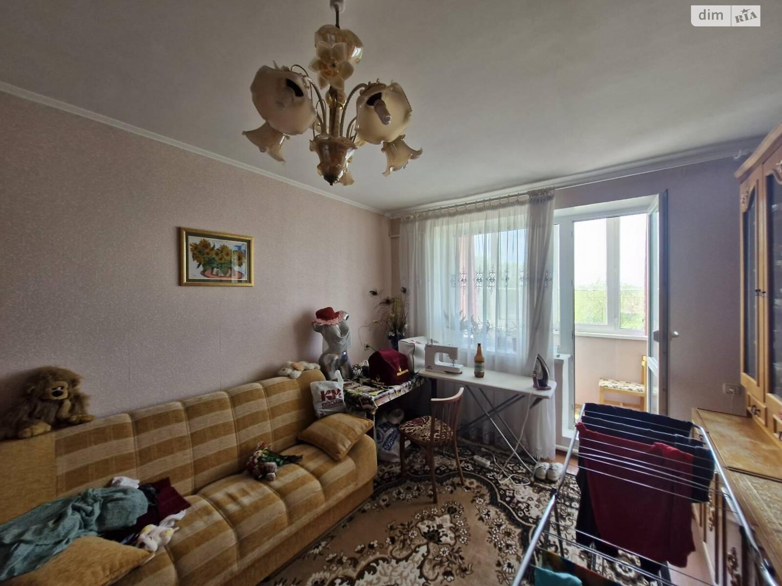 Продажа трехкомнатной квартиры в Великодолинском, на ул. Энтузиастов, фото 1 Продажа трехкомнатной квартиры в Великодолинском, на ул. Энтузиастов, фото 1