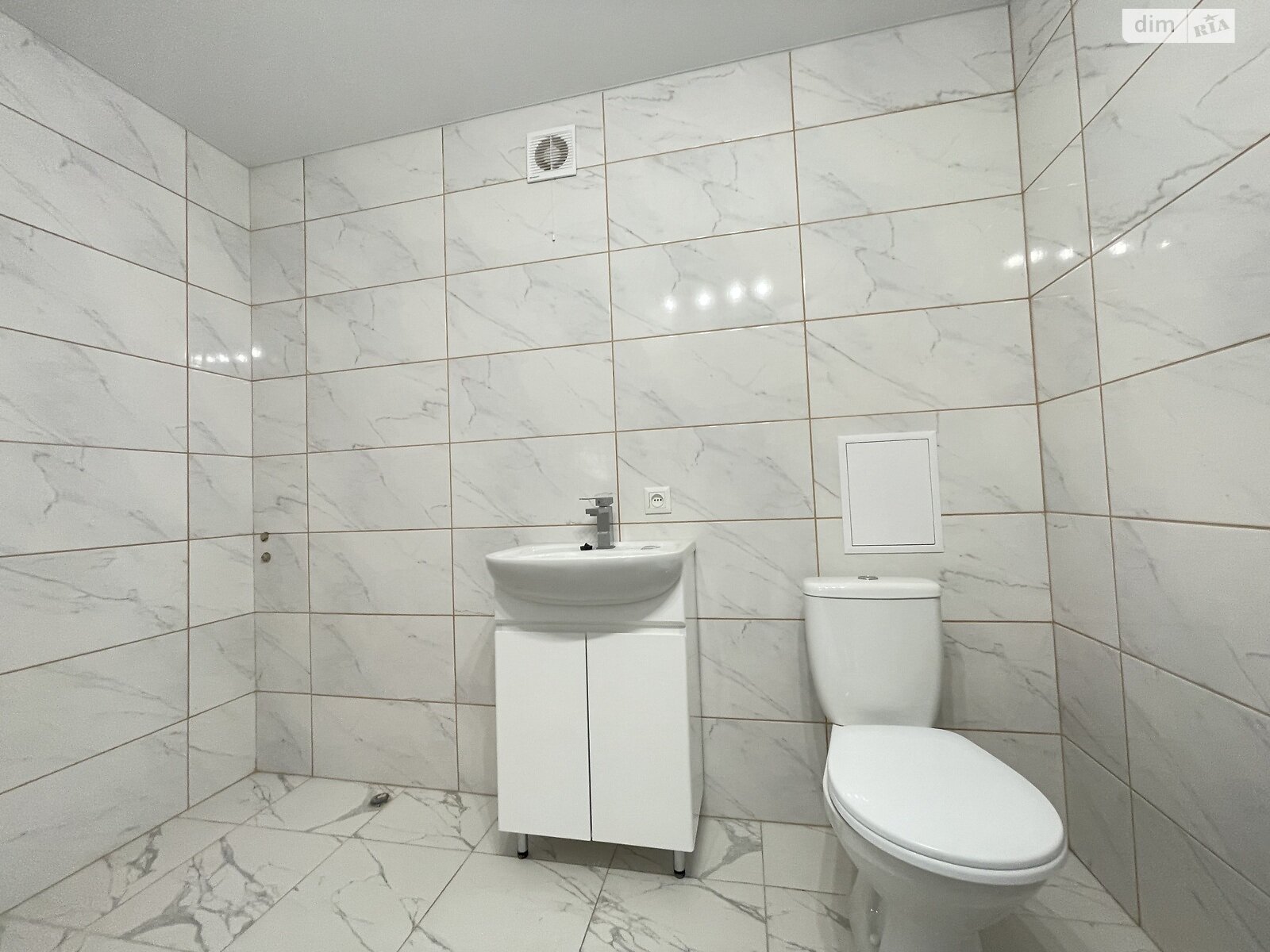 Продажа двухкомнатной квартиры в Великодолинском, на ул. Энтузиастов, фото 1