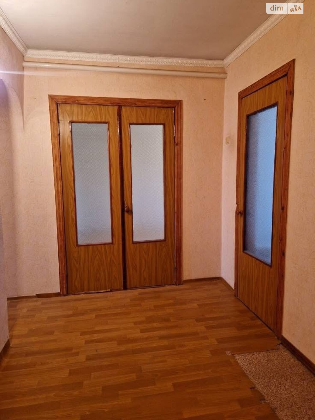 Продажа трехкомнатной квартиры в Великодолинском, на ул. Энтузиастов, фото 1 Продажа трехкомнатной квартиры в Великодолинском, на ул. Энтузиастов, фото 1