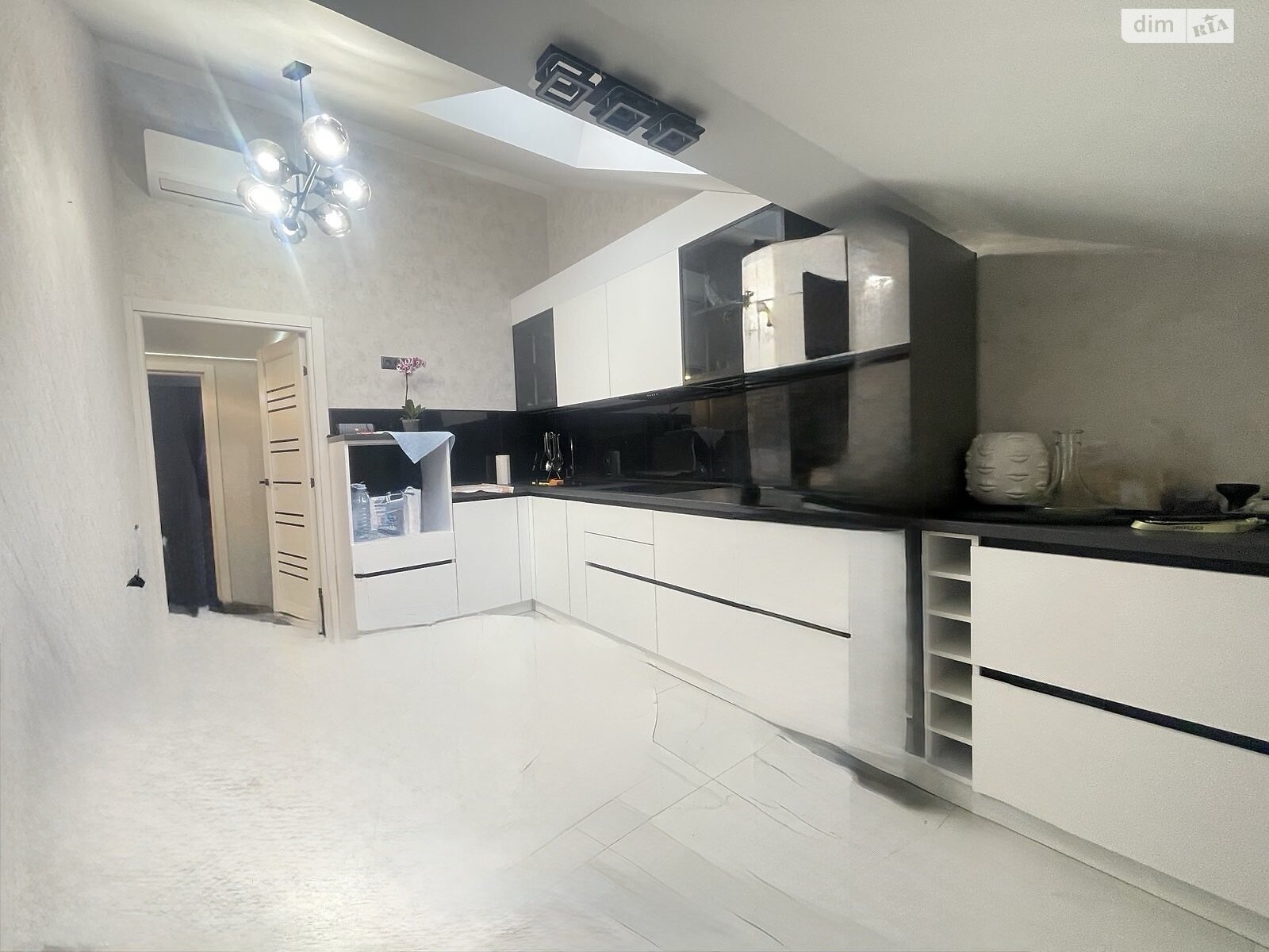 Продажа двухкомнатной квартиры в Великодолинском, на ул. Мариинская, фото 1