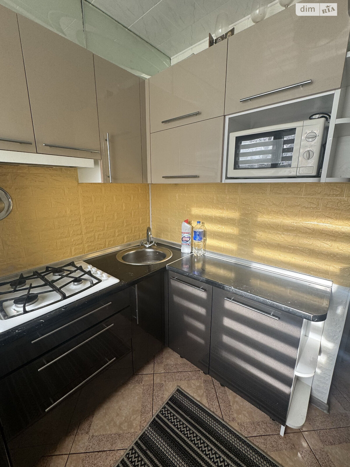 Продажа двухкомнатной квартиры в Великодолинском, на ул. Промышленная 8, фото 1