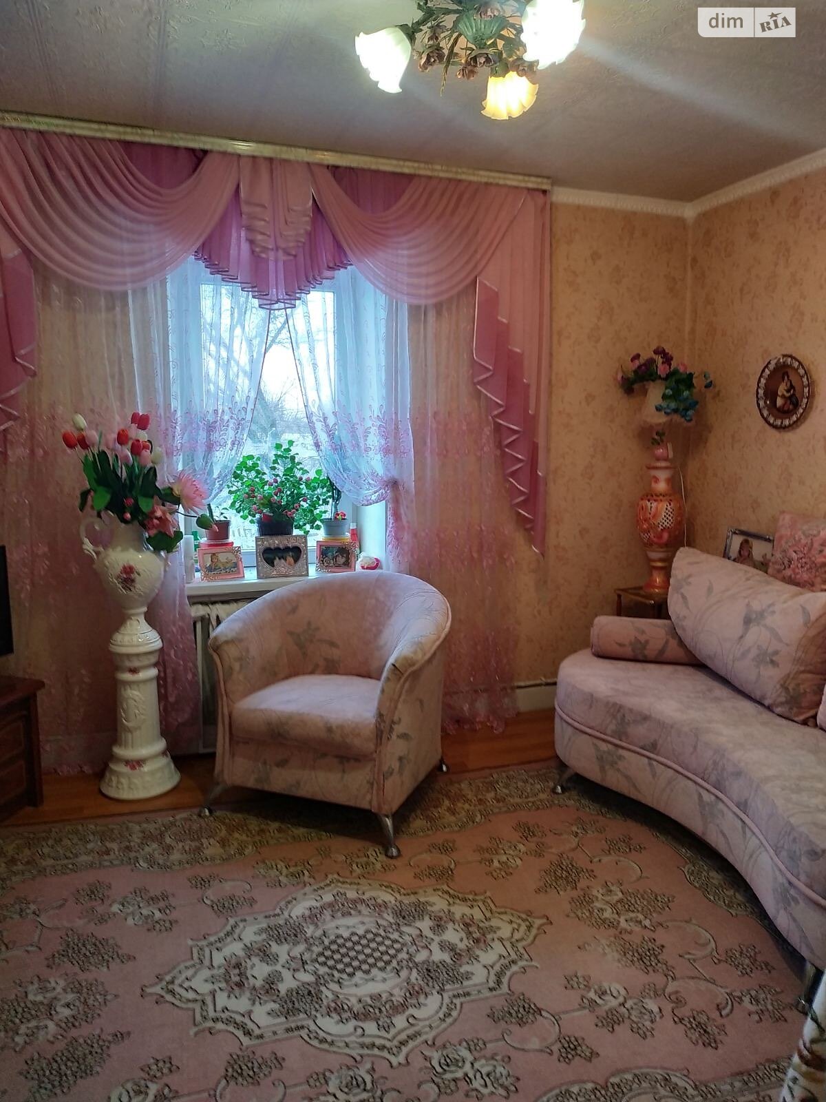 Продажа трехкомнатной квартиры в Верхнеднепровске, на ул. Яблоневая 30, район Верхнеднепровск фото 1 Продажа трехкомнатной квартиры в Верхнеднепровске, на ул. Яблоневая 30, район Верхнеднепровск фото 1