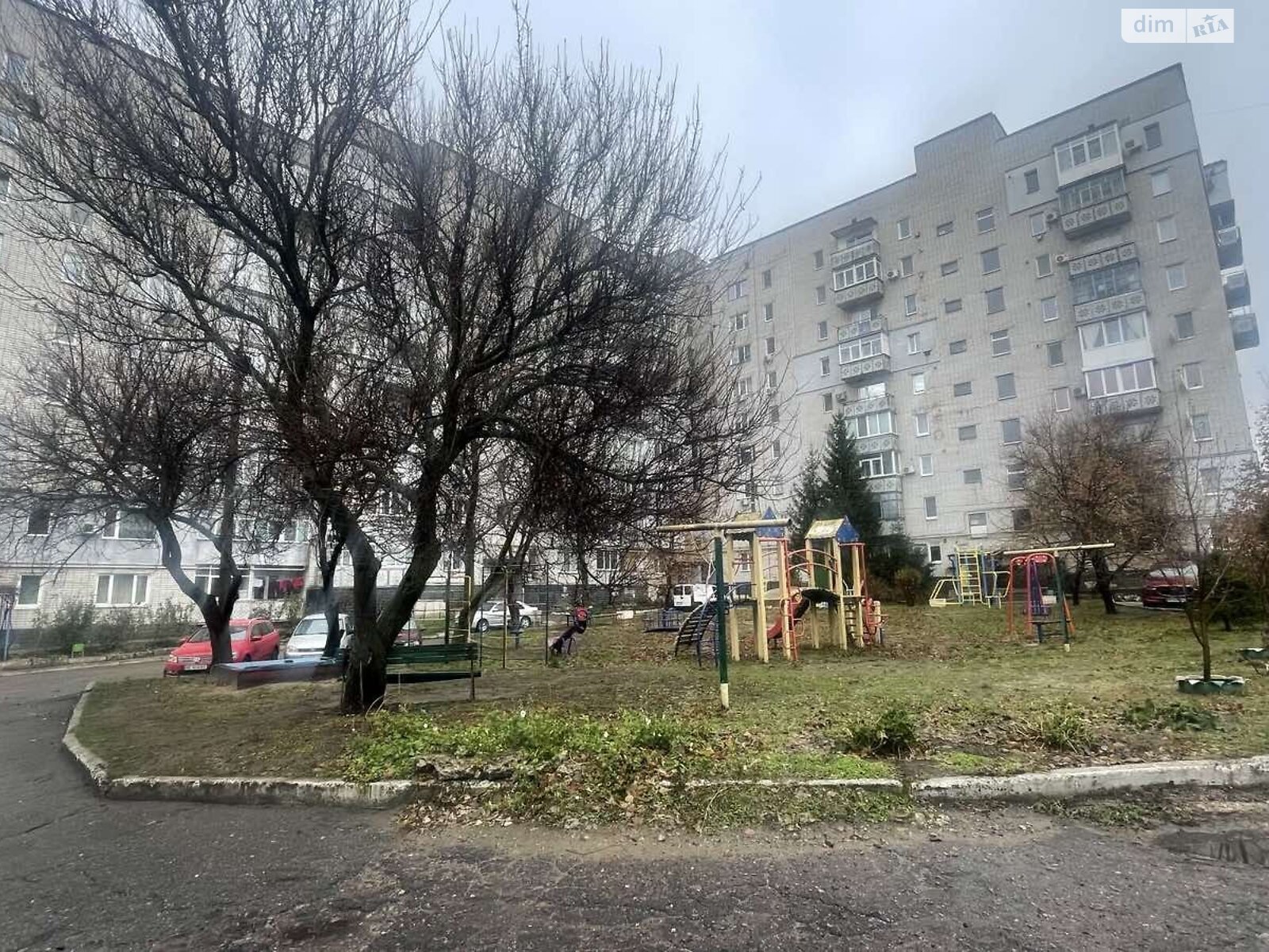 Продажа трехкомнатной квартиры в Верхнеднепровске, на ул. Яблоневая 30, район Верхнеднепровск фото 1 Продажа трехкомнатной квартиры в Верхнеднепровске, на ул. Яблоневая 30, район Верхнеднепровск фото 1