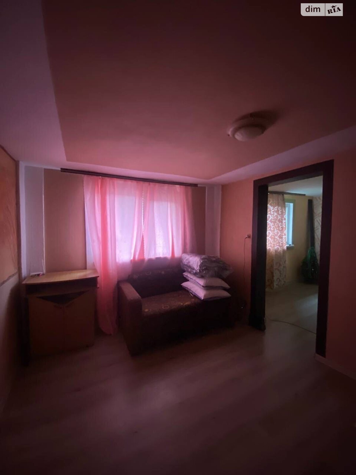 Продаж двокімнатної квартири в Верховині, на вул. Незалежності 4, кв. 10, район Верховина фото 1 Продаж двокімнатної квартири в Верховині, на вул. Незалежності 4, кв. 10, район Верховина фото 1