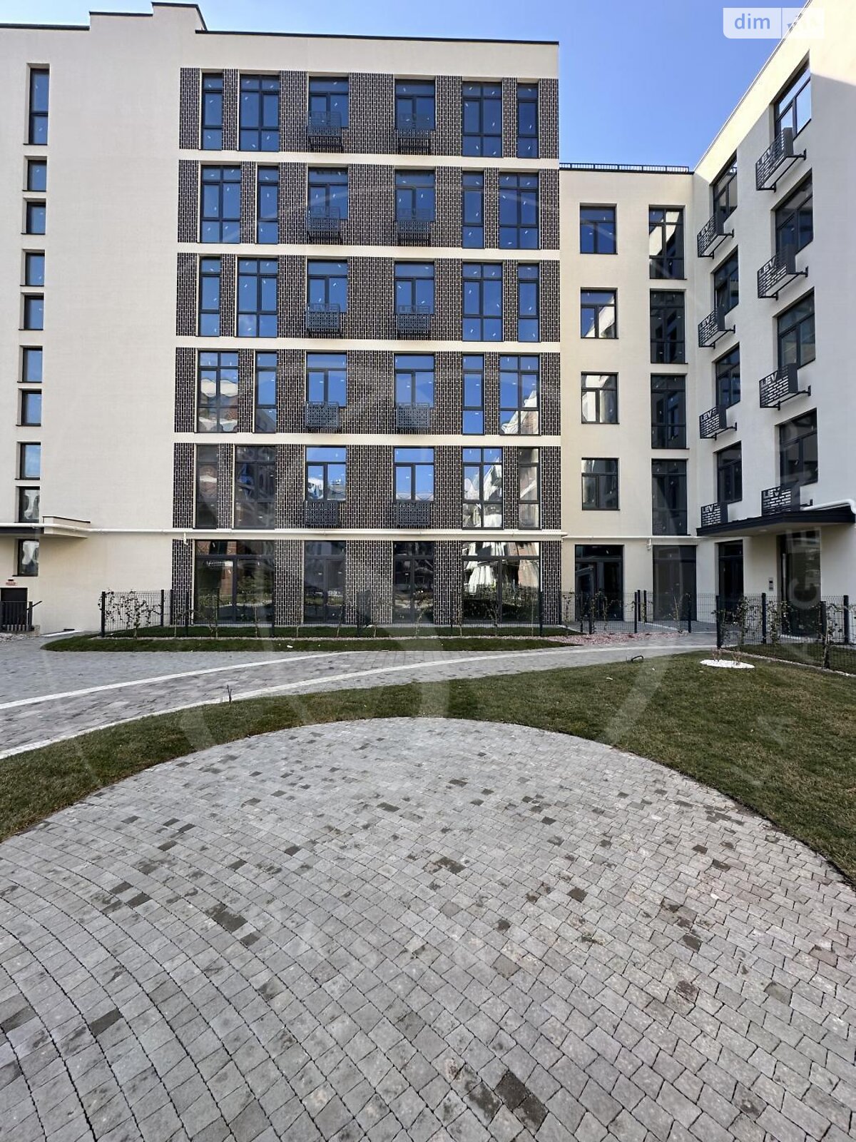 Продажа двухкомнатной квартиры в Винниках, на ул. Галицкая, фото 1 Продажа двухкомнатной квартиры в Винниках, на ул. Галицкая, фото 1