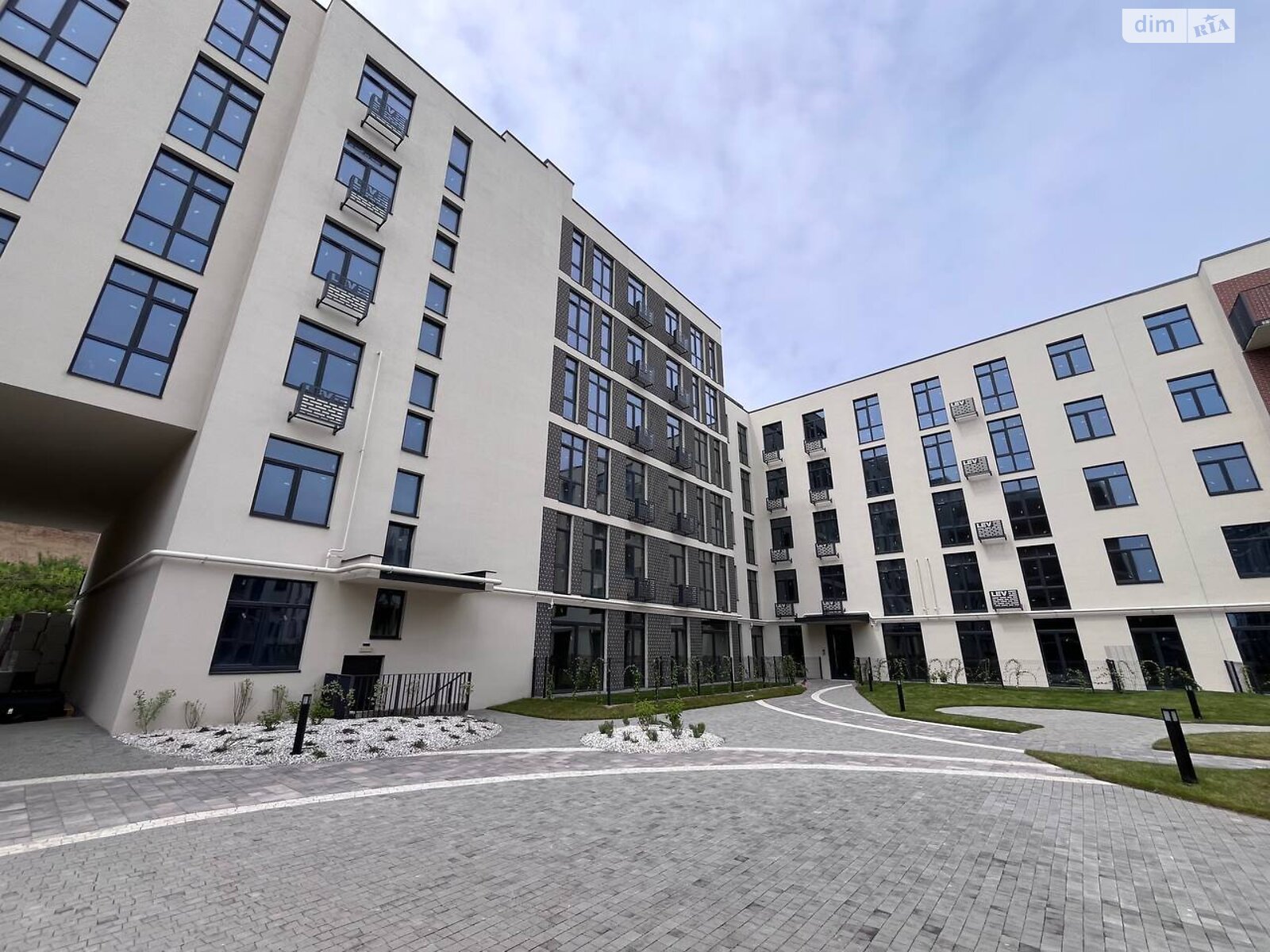 Продаж двокімнатної квартири в Винниках, на вул. Галицька, кв. 44, район Личаківський фото 1 Продаж двокімнатної квартири в Винниках, на вул. Галицька, кв. 44, район Личаківський фото 1