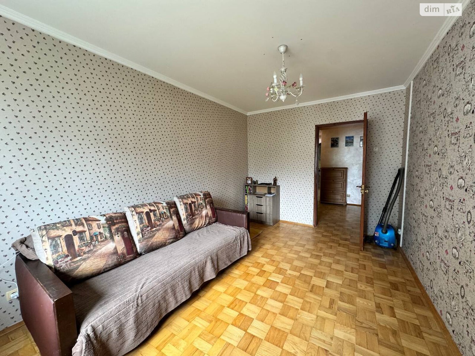 Продажа трехкомнатной квартиры в Винниках, на ул. Ивасюка 21, район Лычаковский фото 1 Продажа трехкомнатной квартиры в Винниках, на ул. Ивасюка 21, район Лычаковский фото 1