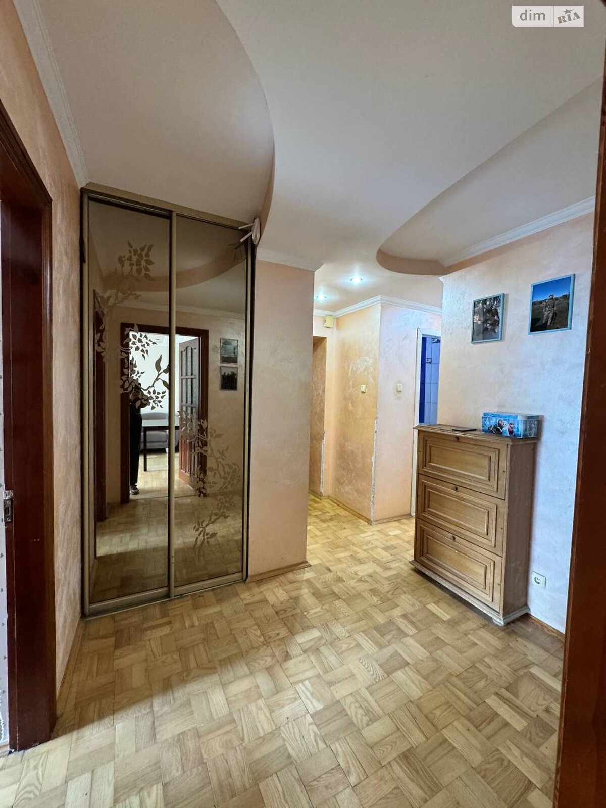 Продажа трехкомнатной квартиры в Винниках, на ул. Ивасюка 21, район Лычаковский фото 1 Продажа трехкомнатной квартиры в Винниках, на ул. Ивасюка 21, район Лычаковский фото 1