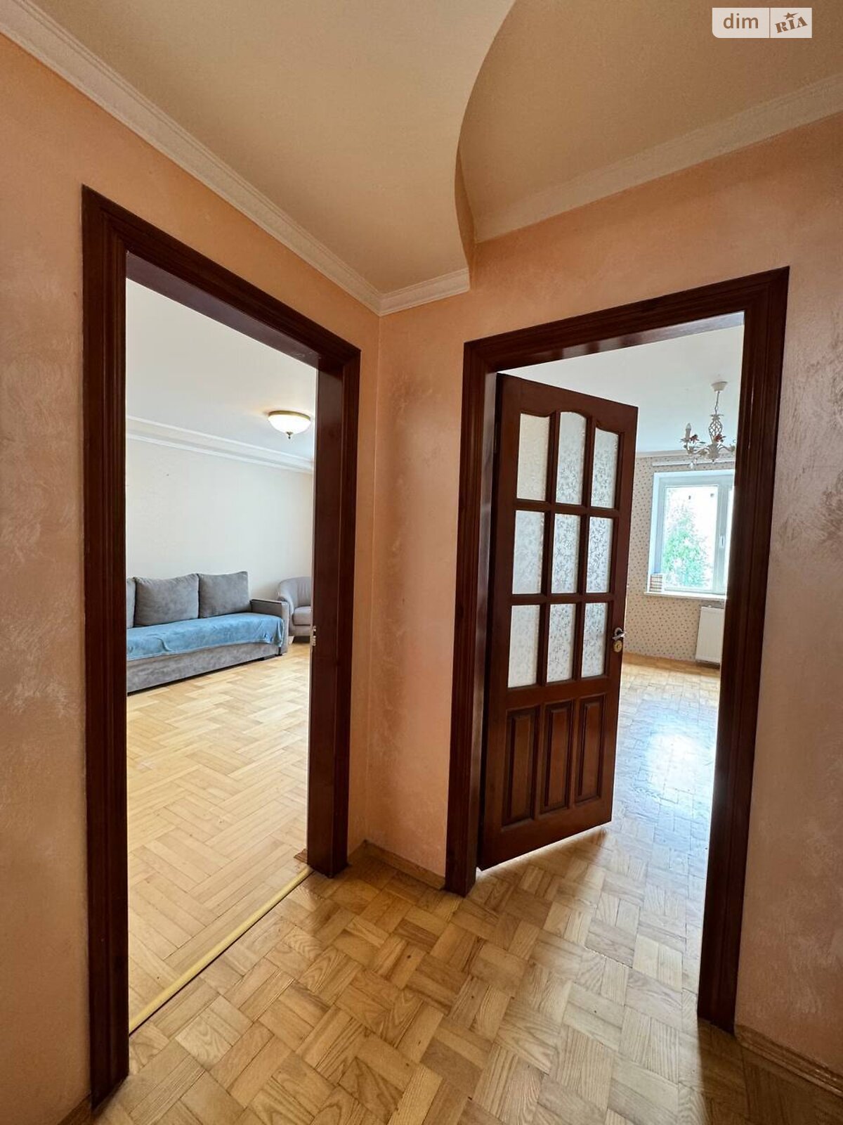 Продажа трехкомнатной квартиры в Винниках, на ул. Ивасюка, район Лычаковский фото 1 Продажа трехкомнатной квартиры в Винниках, на ул. Ивасюка, район Лычаковский фото 1
