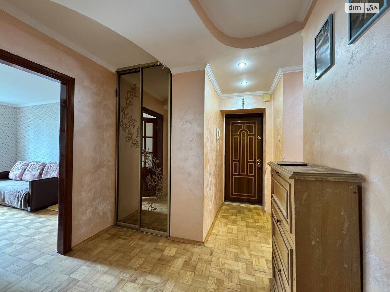 Продажа трехкомнатной квартиры в Винниках, на ул. Ивасюка, район Лычаковский фото 1 Продажа трехкомнатной квартиры в Винниках, на ул. Ивасюка, район Лычаковский фото 1