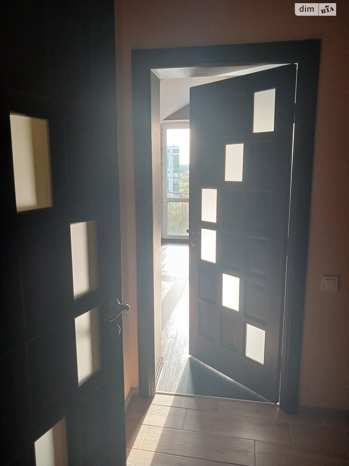 Продаж п`ятикімнатної квартири в Винниках, на вул. Кільцева 11, район Личаківський фото 1 Продаж п`ятикімнатної квартири в Винниках, на вул. Кільцева 11, район Личаківський фото 1