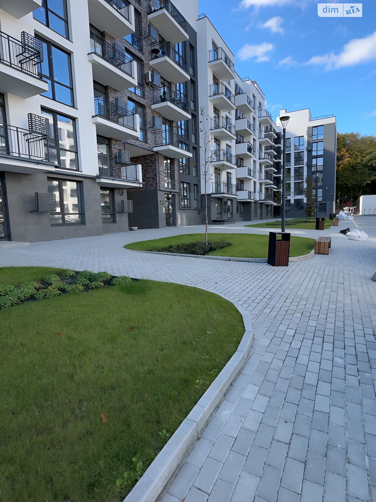 Продаж трикімнатної квартири в Винниках, на вул. Лісна 5В, район Личаківський фото 1 Продаж трикімнатної квартири в Винниках, на вул. Лісна 5В, район Личаківський фото 1