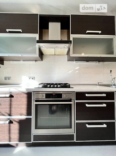 Продажа трехкомнатной квартиры в Винниках, на вулиця Володимира Івасюка, фото 1 Продажа трехкомнатной квартиры в Винниках, на вулиця Володимира Івасюка, фото 1