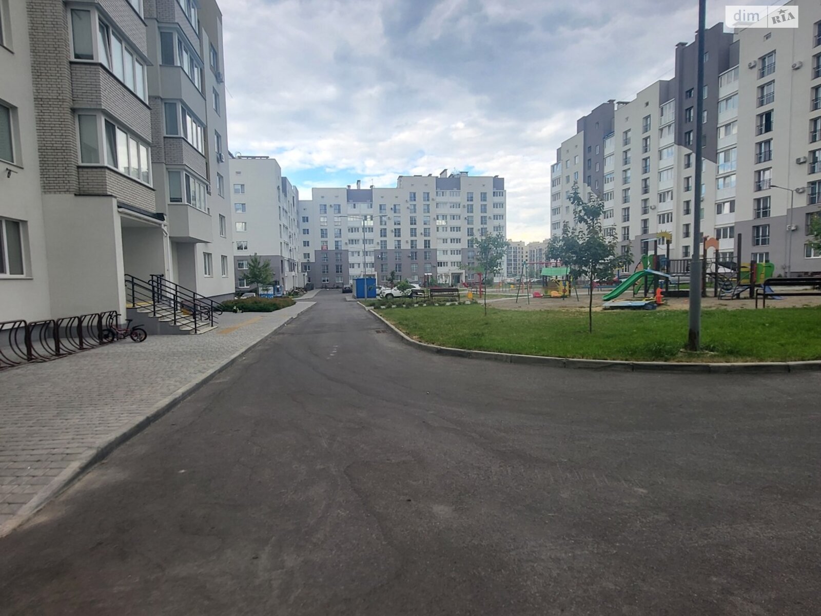 Продаж трикімнатної квартири в Вінниці, на вул. Миколаївська, район Академічний фото 1 Продаж трикімнатної квартири в Вінниці, на вул. Миколаївська, район Академічний фото 1