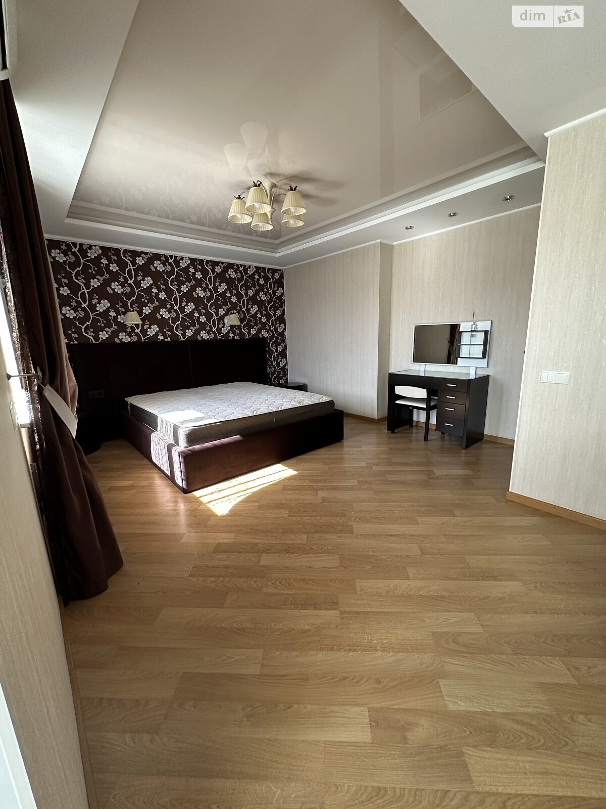 Продаж трикімнатної квартири в Вінниці, на вул. Миколаївська 16, район Академічний фото 1 Продаж трикімнатної квартири в Вінниці, на вул. Миколаївська 16, район Академічний фото 1