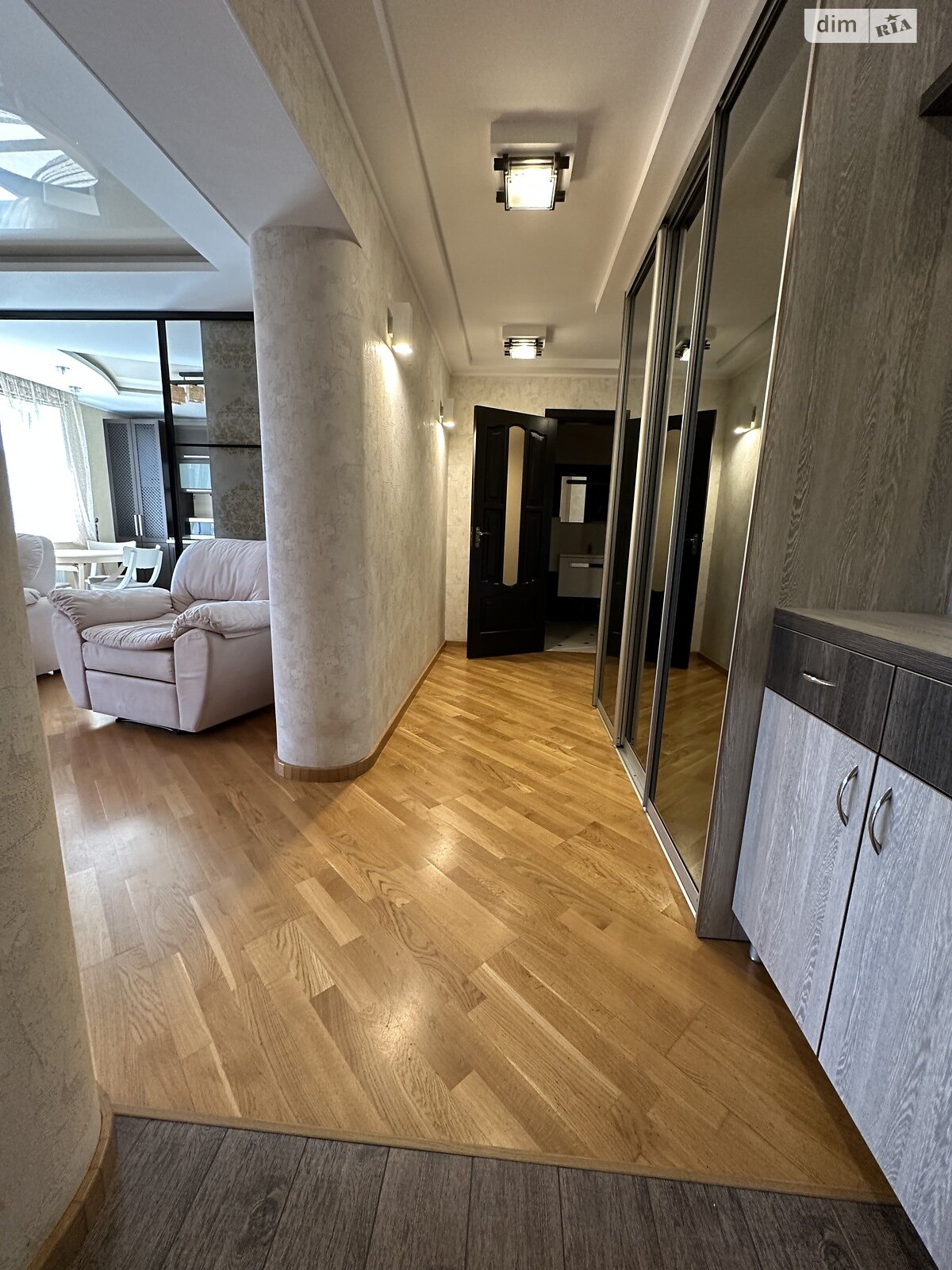 Продаж трикімнатної квартири в Вінниці, на вул. Миколаївська 16, район Академічний фото 1 Продаж трикімнатної квартири в Вінниці, на вул. Миколаївська 16, район Академічний фото 1