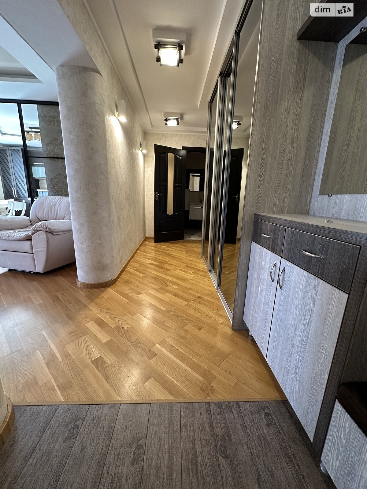 Продаж трикімнатної квартири в Вінниці, на вул. Миколаївська 16, район Академічний фото 1 Продаж трикімнатної квартири в Вінниці, на вул. Миколаївська 16, район Академічний фото 1