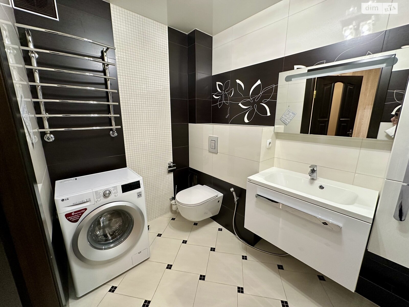 Продаж трикімнатної квартири в Вінниці, на вул. Миколаївська 16, район Академічний фото 1 Продаж трикімнатної квартири в Вінниці, на вул. Миколаївська 16, район Академічний фото 1