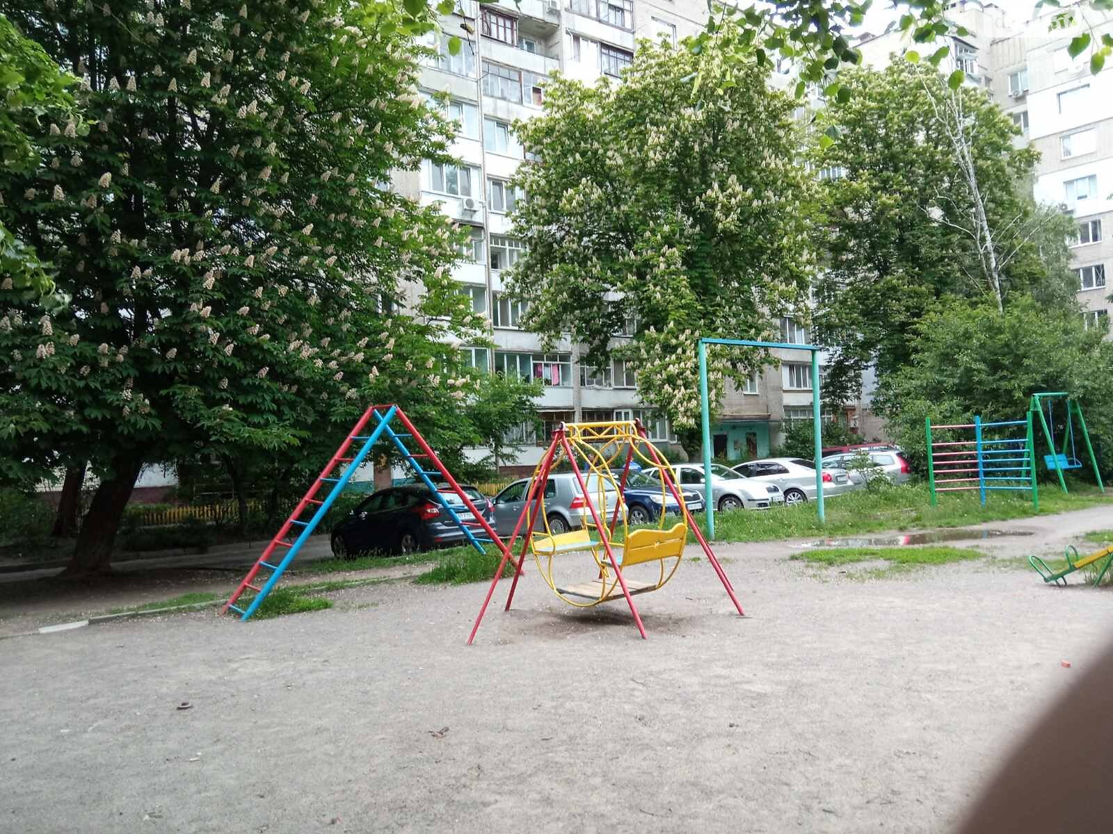 Продажа трехкомнатной квартиры в Виннице, на ул. Академика Янгеля, район Ближнее замостье фото 1 Продажа трехкомнатной квартиры в Виннице, на ул. Академика Янгеля, район Ближнее замостье фото 1