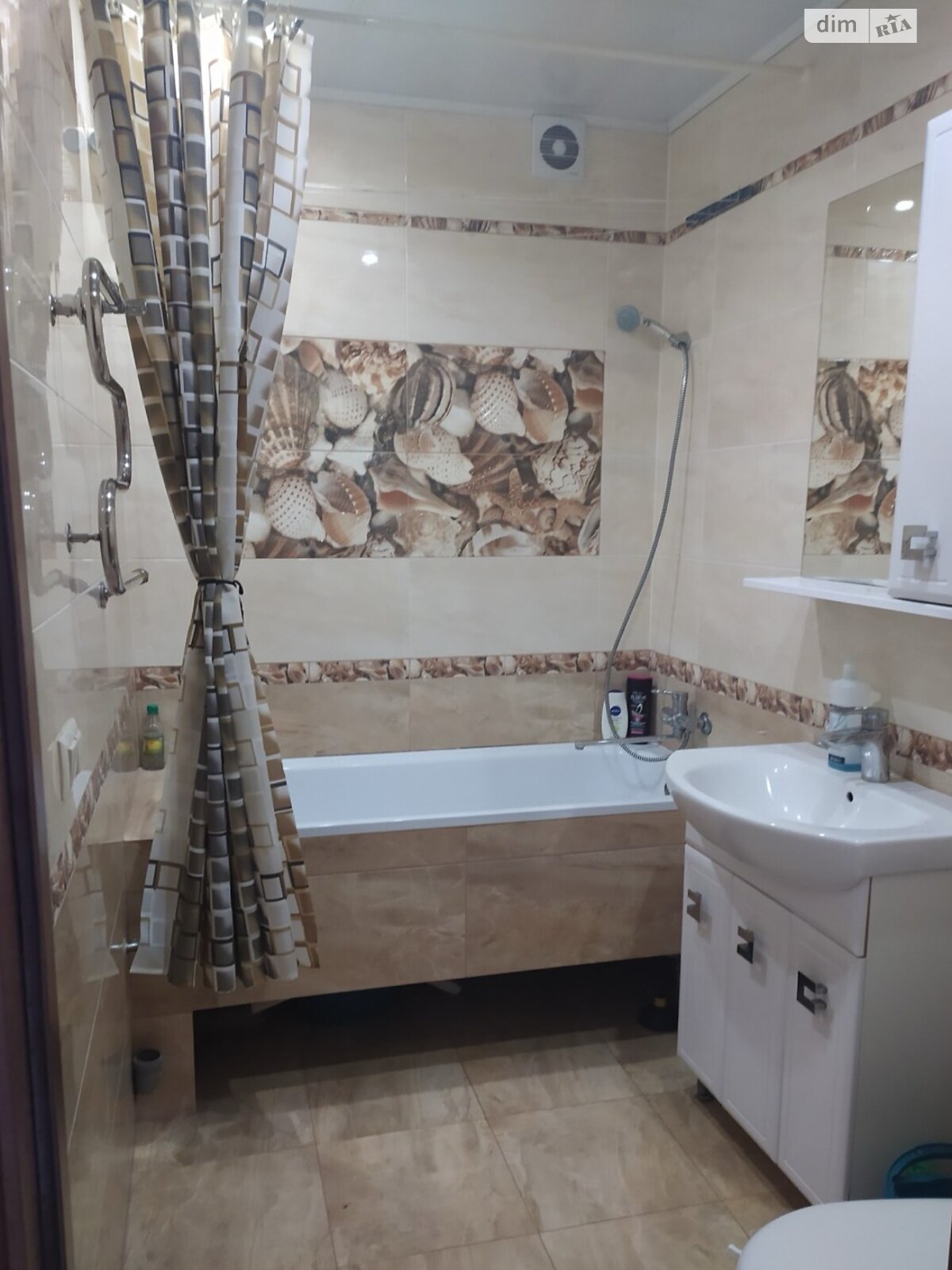 Продаж однокімнатної квартири в Вінниці, на вул. Олександра Довженка 67, район Ближнє замостя фото 1 Продаж однокімнатної квартири в Вінниці, на вул. Олександра Довженка 67, район Ближнє замостя фото 1