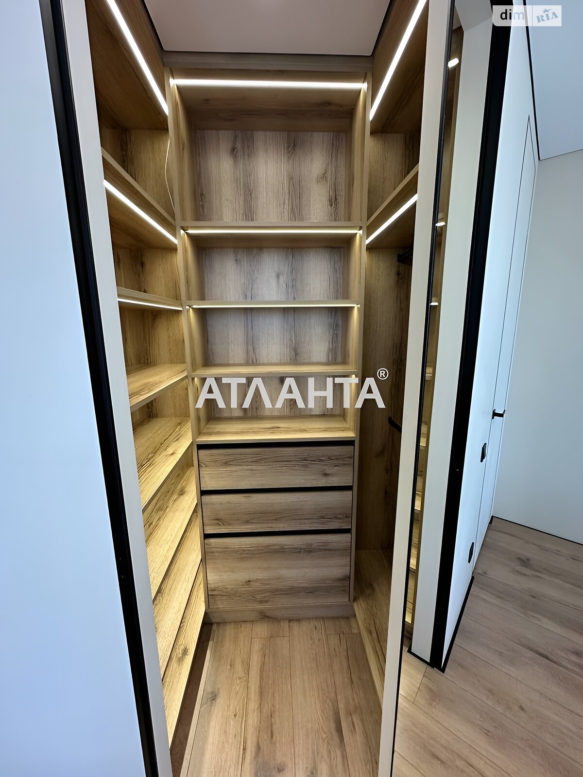 Продажа однокомнатной квартиры в Виннице, на ул. Академика Янгеля, район Ближнее замостье фото 1 Продажа однокомнатной квартиры в Виннице, на ул. Академика Янгеля, район Ближнее замостье фото 1