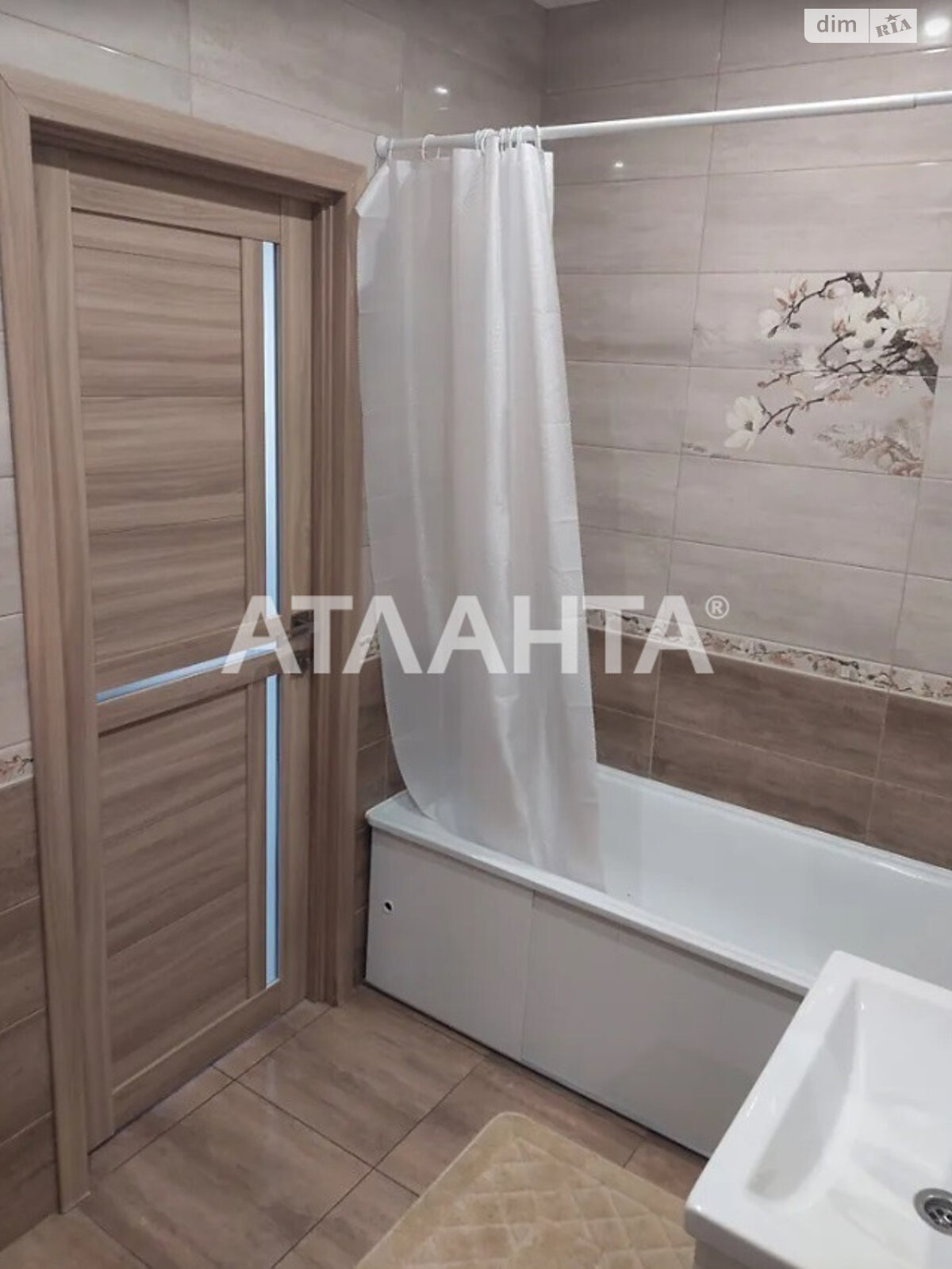 Продаж однокімнатної квартири в Вінниці, на вул. Академіка Янгеля, район Ближнє замостя фото 1 Продаж однокімнатної квартири в Вінниці, на вул. Академіка Янгеля, район Ближнє замостя фото 1