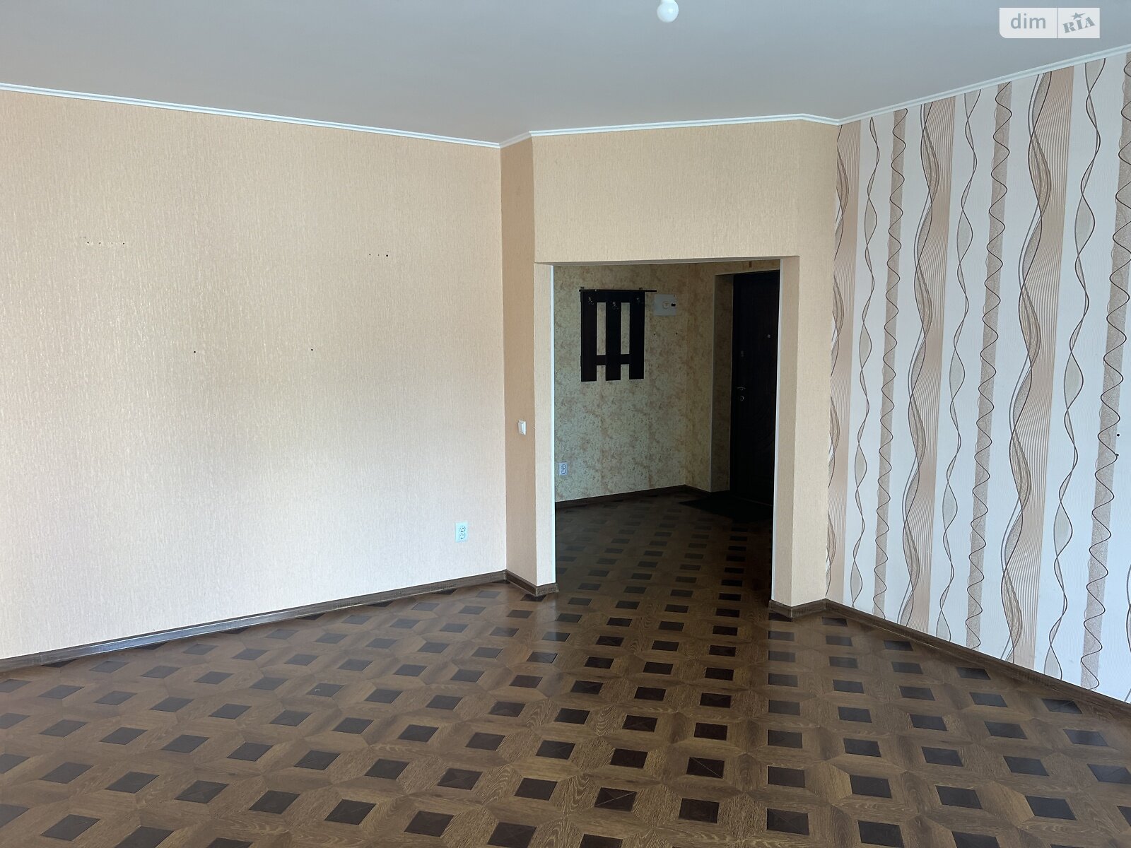Продаж трикімнатної квартири в Вінниці, на вул. Героїв Крут, район Ближнє замостя фото 1 Продаж трикімнатної квартири в Вінниці, на вул. Героїв Крут, район Ближнє замостя фото 1