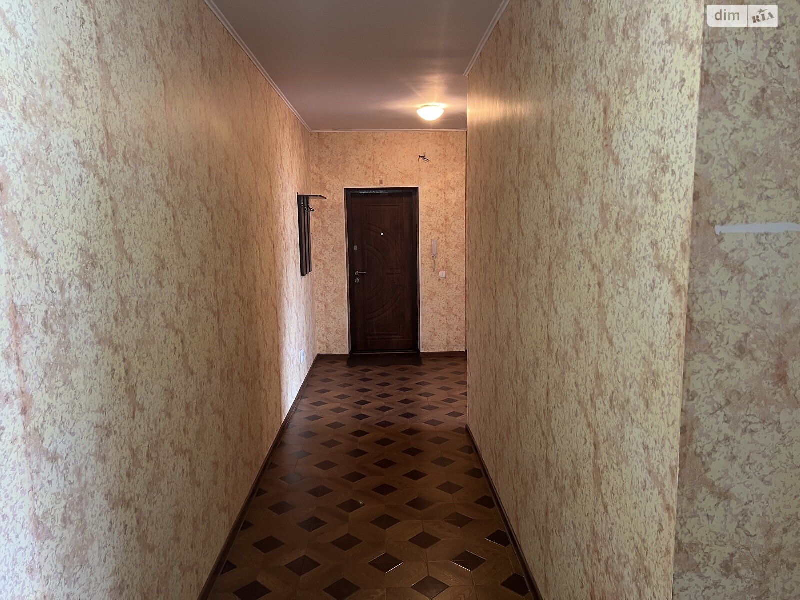Продаж трикімнатної квартири в Вінниці, на вул. Героїв Крут, район Ближнє замостя фото 1 Продаж трикімнатної квартири в Вінниці, на вул. Героїв Крут, район Ближнє замостя фото 1